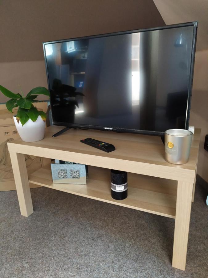 Appartamento Podkrovní apartmán v přírodě, vhodný k relaxaci i na služební cesty Cerna u Bohdance Esterno foto